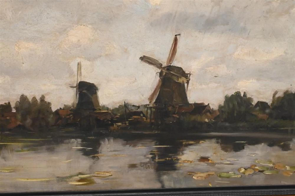 Paesaggio, mulini a vento lungo il fiume